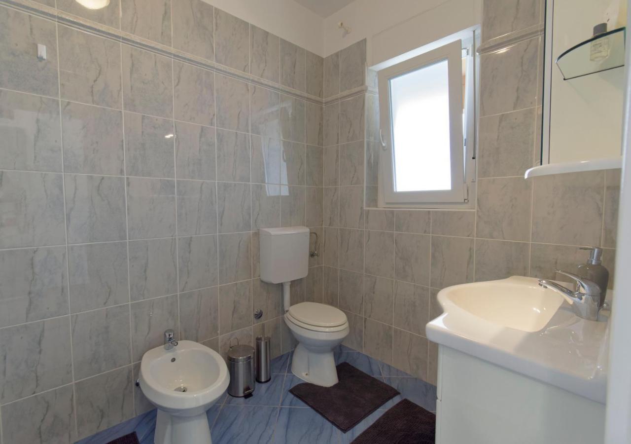 Apartment Patrik By Rent Istria Умаг Екстериор снимка